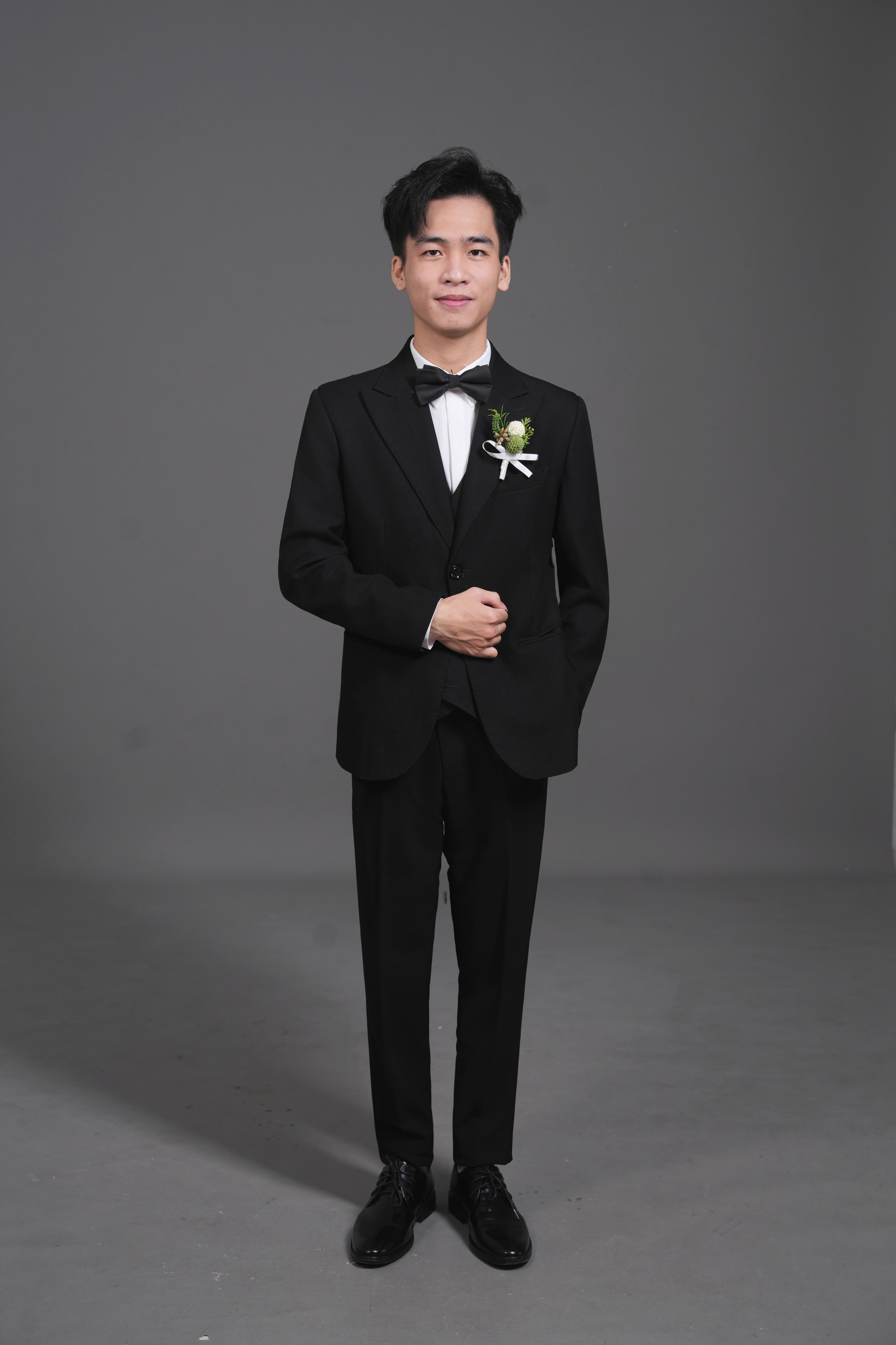 Chú rể Lê Văn Long